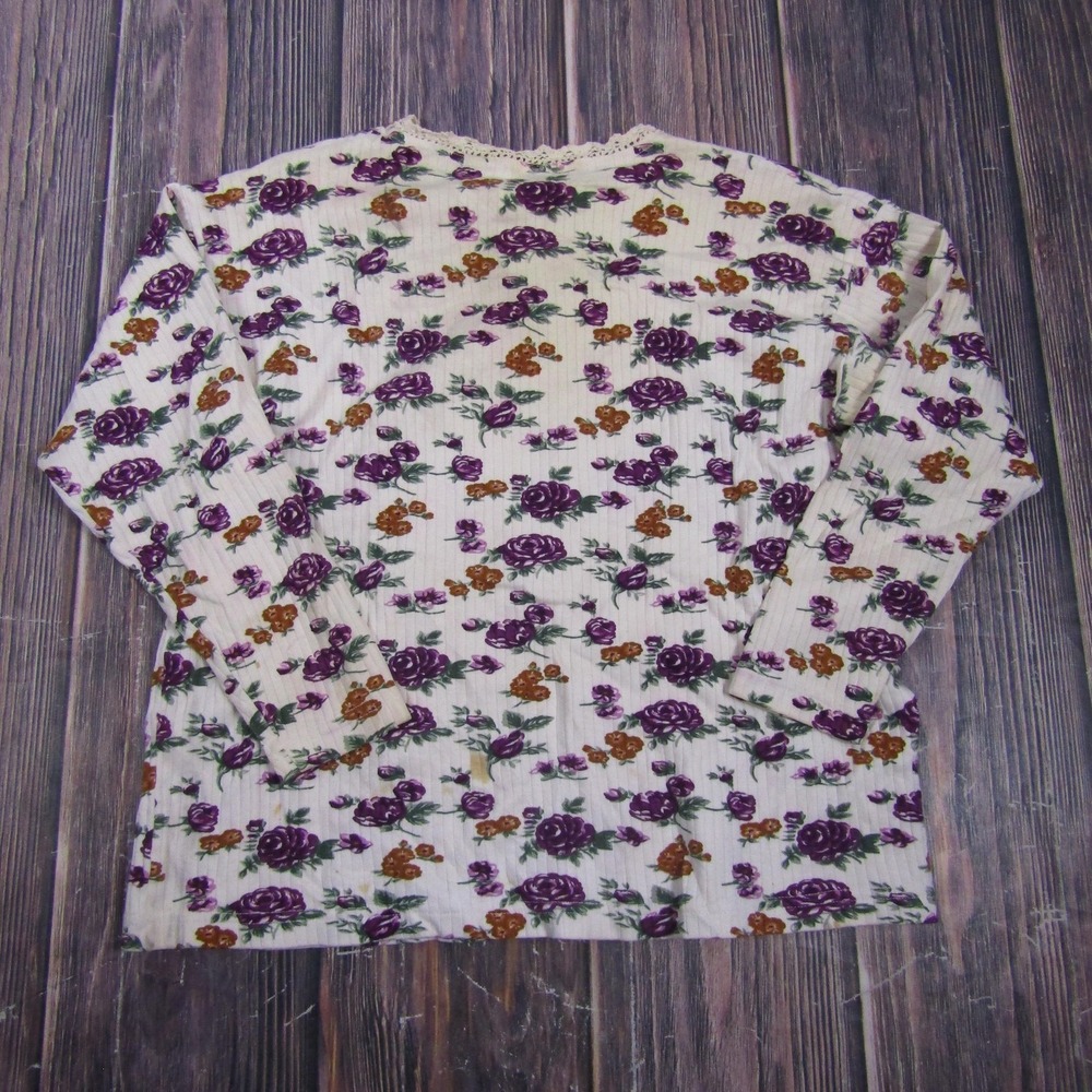 Cherry Stix Womens Medium White Floral Long Sleeve T Shirt Crochet Granny 90s